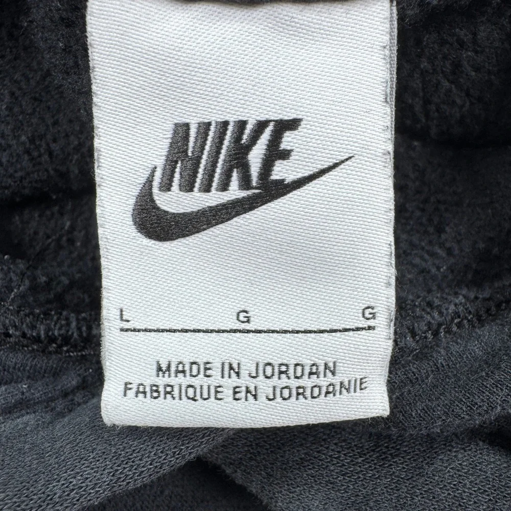 Nike *orders ship
